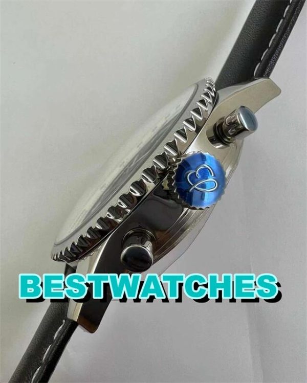 Replica Breitling Navitimer World A24322 - 46 MM – Bild 4